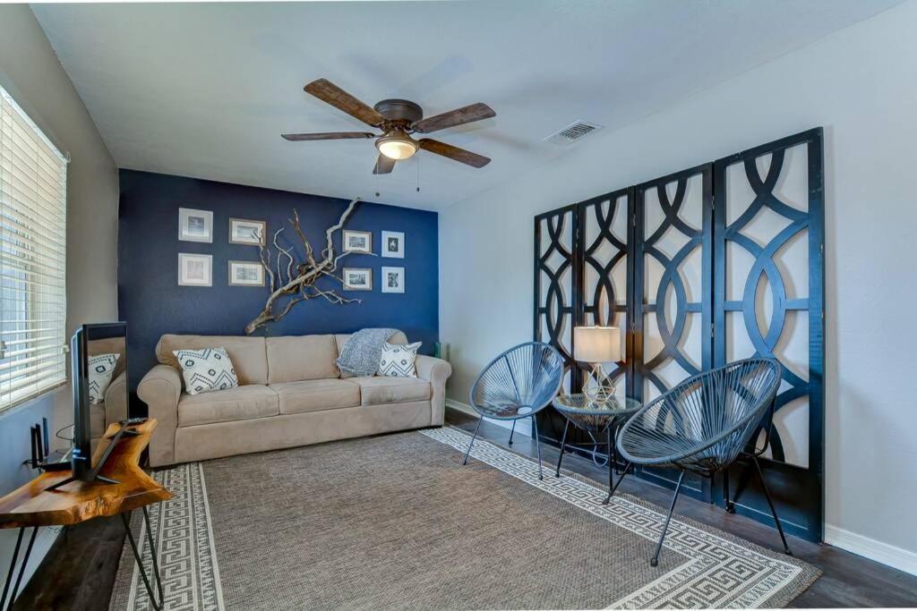 Driftwood Castle Urban Oasis With Firepit Near Convention Center And Amalie Arena, Room For 6 Tampa Exteriör bild